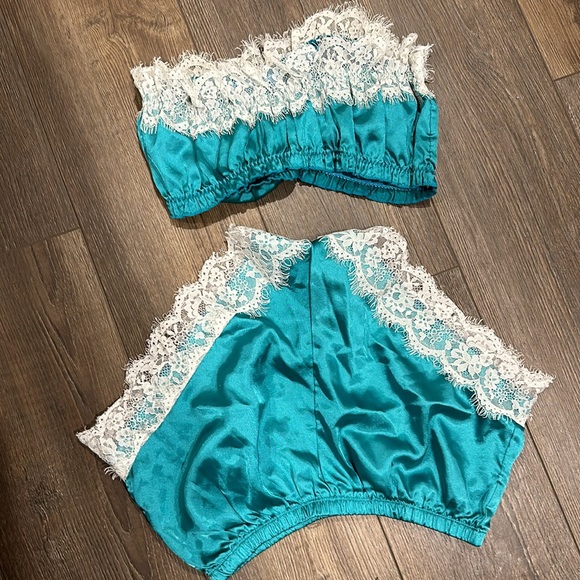 Pj Set - Picture 2 of 4